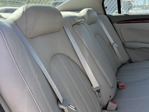 Used 2007 Buick Lucerne CXL w/ Luxury Package image 16