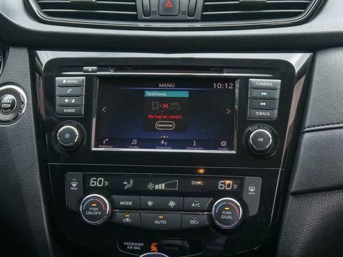 Used 2018 Nissan Rogue SV FWD image 13