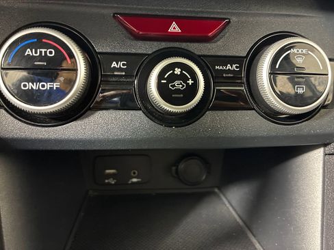 Used 2021 Subaru Crosstrek 2.0i image 23