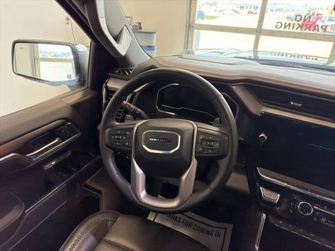Used 2025 GMC Sierra 1500 Denali AWD/4WD image 32