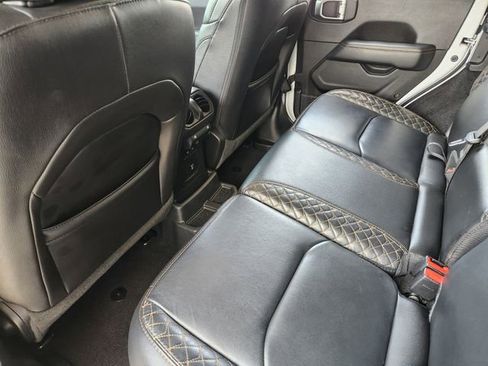 Used 2021 Jeep Wrangler Unlimited Sahara AWD/4WD image 29