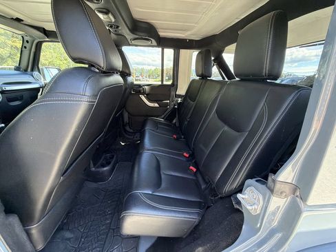 Used 2014 Jeep Wrangler Unlimited Sahara w/ Max Tow Package AWD/4WD image 19