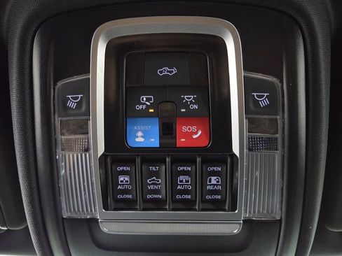 New 2026 RAM 1500 4x4 Crew Cab image 25