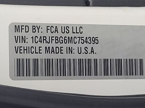 Used 2021 Jeep Grand Cherokee Limited image 33