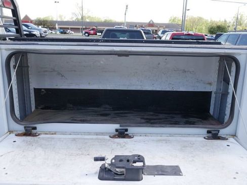 Used 2022 Ford F250 XL w/ Power Equipment Group RWD image 9