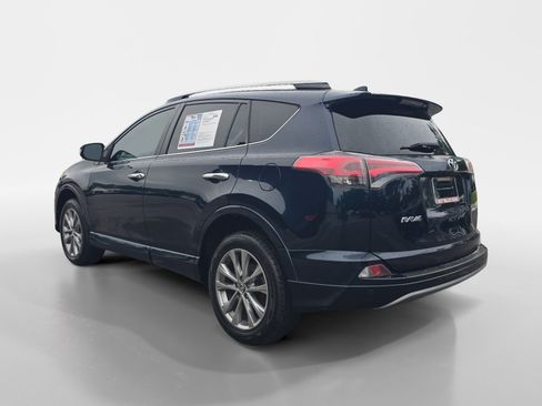 Used 2017 Toyota RAV4 Platinum FWD image 3
