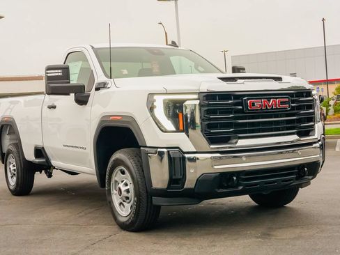 New 2026 GMC Sierra 2500 Pro w/ 1SA Pro Safety Plus Package AWD/4WD image 24