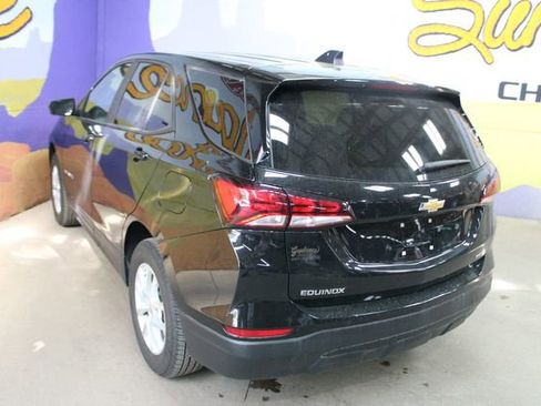 Used 2024 Chevrolet Equinox LS w/ LS Convenience Package AWD/4WD image 6