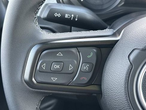 New 2025 Jeep Gladiator Sport AWD/4WD image 26
