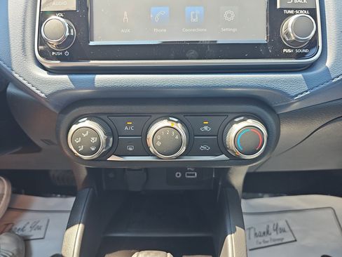 Used 2025 Nissan Versa SV w/ Trunk Package FWD image 20