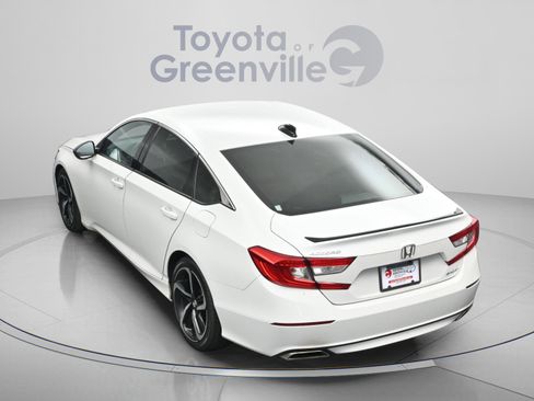 Used 2021 Honda Accord Sport image 12