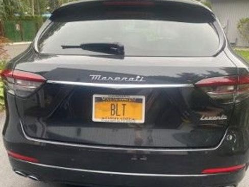 Used 2022 Maserati Levante GT image 9