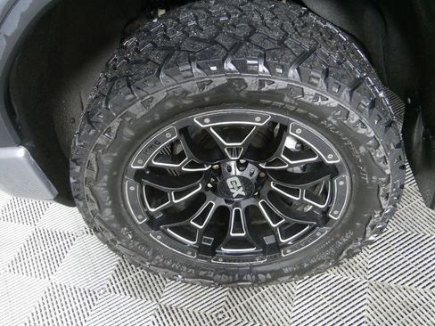 Used 2021 GMC Sierra 1500 Denali w/ Driver Alert Package II image 8