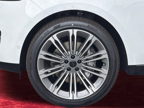 New 2026 Land Rover Range Rover SE AWD/4WD image 12