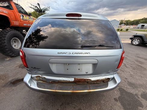 Used 2006 Dodge Grand Caravan SXT image 6