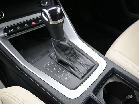 Used 2024 Audi Q3 2.0T Premium AWD/4WD image 23