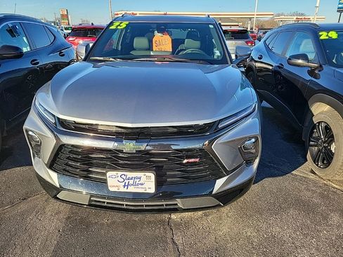 Used 2025 Chevrolet Blazer RS w/ Enhanced Convenience Package image 2