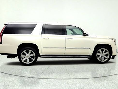Used 2015 Cadillac Escalade ESV Premium AWD/4WD image 4