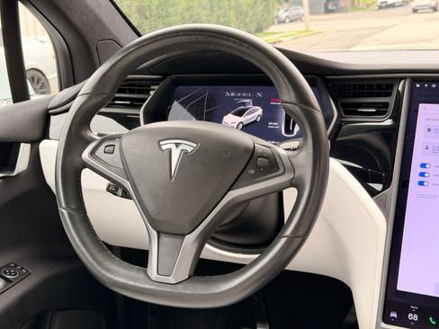 Used 2020 Tesla Model X Long Range AWD/4WD image 31