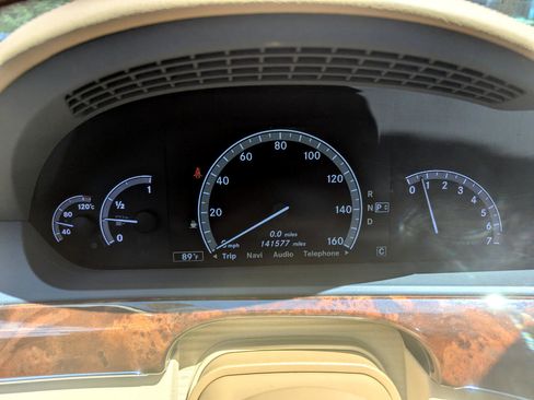 Used 2010 Mercedes-Benz S 550 4MATIC image 18