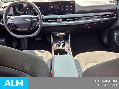 Used 2025 Kia K4 FWD image 8