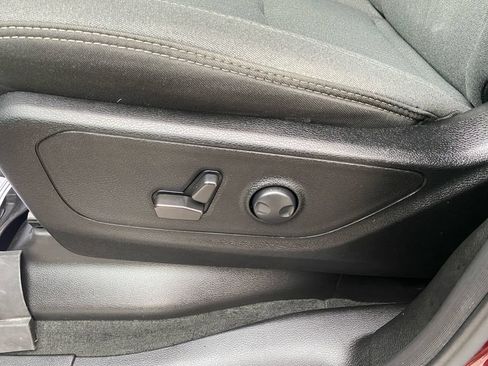 Used 2022 RAM 1500 Big Horn AWD/4WD image 18