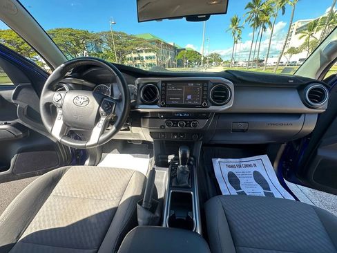 Used 2022 Toyota Tacoma SR5 image 10