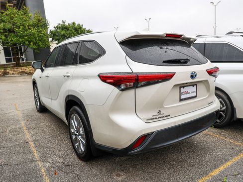 Used 2020 Toyota Highlander Limited image 10
