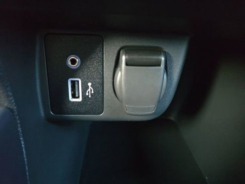 New 2025 Nissan Versa S image 6