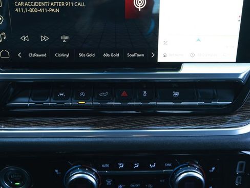 Used 2024 GMC Sierra 1500 Elevation image 19