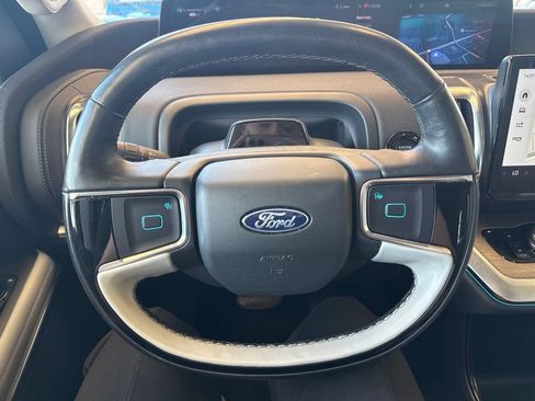 Used 2025 Ford Expedition Max Platinum w/ Driver's Package AWD/4WD image 18