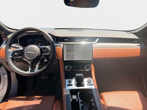 Used 2026 Jaguar F-PACE R-Dynamic S AWD/4WD image 15