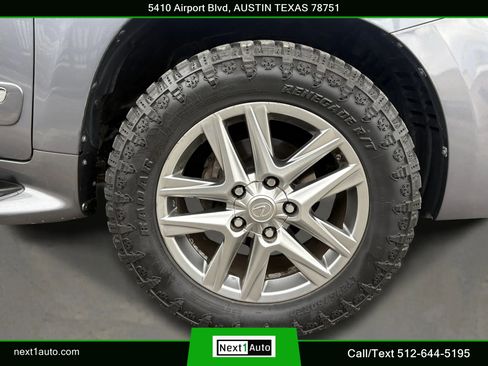 Used 2013 Lexus LX 570 4WD image 45