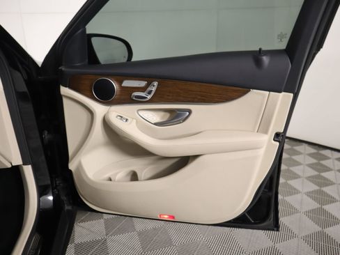 Certified 2022 Mercedes-Benz GLC 300 GLC 300 image 25