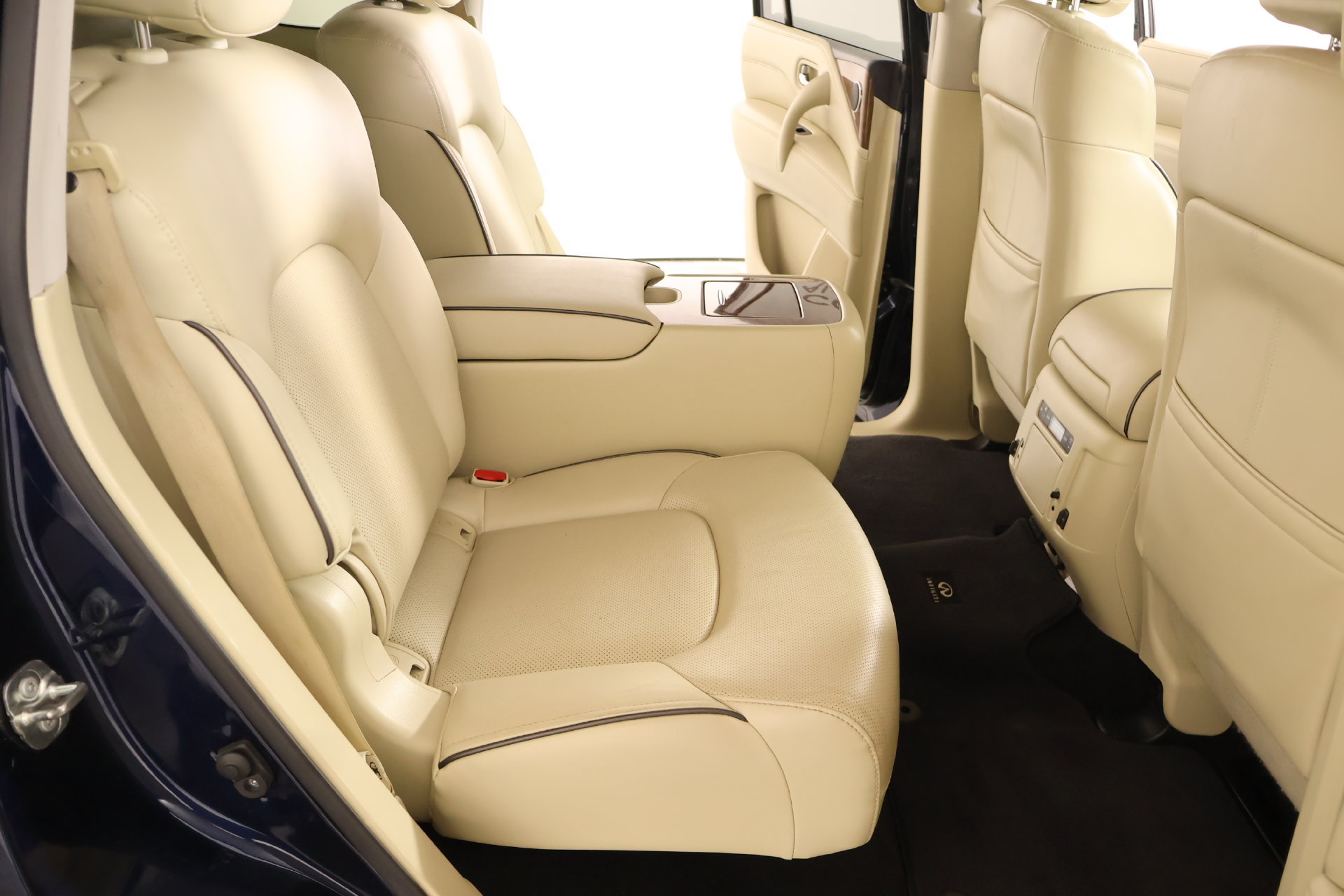 Used 2019 INFINITI QX80 Luxe w/ 22" Wheel Package AWD/4WD image 16