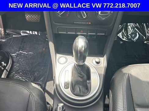 Used 2016 Volkswagen Beetle 1.8T SEL FWD image 16