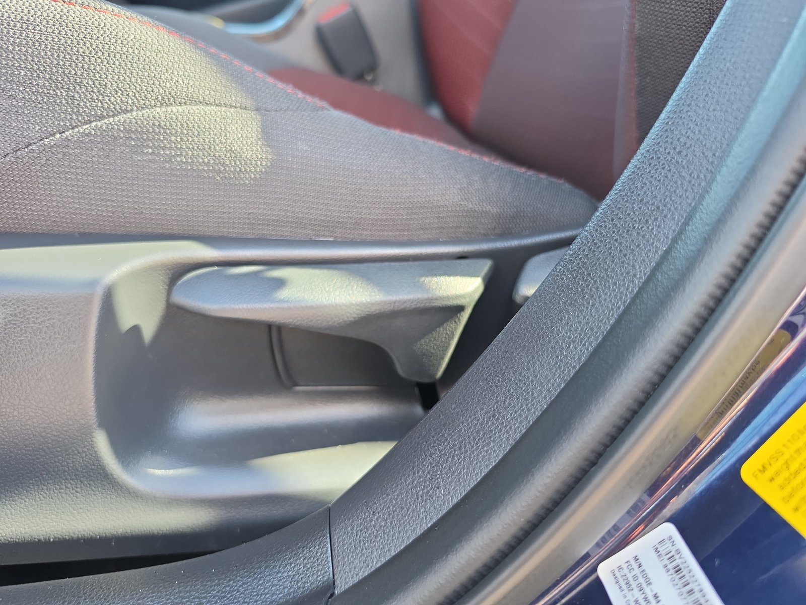 Used 2025 Toyota Corolla SE w/ SE Premium Package FWD image 15