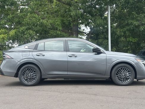 New 2026 Nissan Sentra SV w/ Floor Mat Package FWD image 8