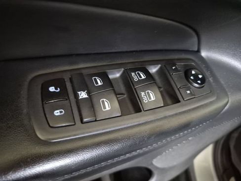 Used 2021 Jeep Grand Cherokee Limited w/ Luxury Group II AWD/4WD image 16
