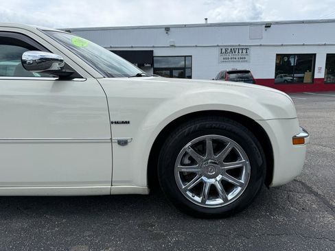 Used 2006 Chrysler 300 C RWD image 15