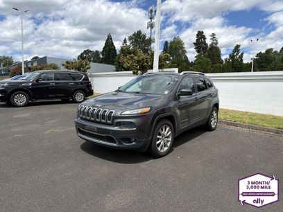 Used 2016 Jeep Cherokee Limited w/ Luxury Group