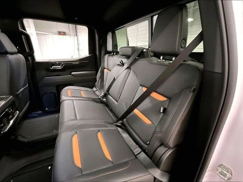 Used 2025 GMC Sierra 1500 AT4 w/ Technology Package image 26