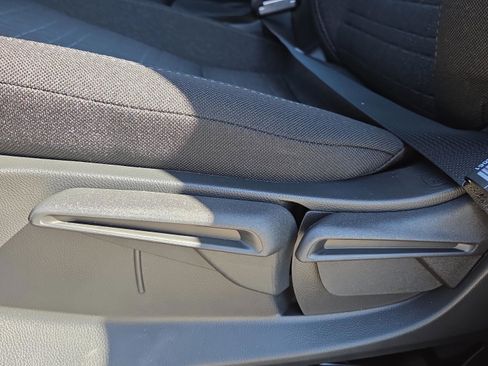 New 2026 Honda HR-V LX image 10