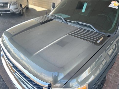 Used 2011 Chevrolet Silverado 2500 LT w/ Convenience Package image 23