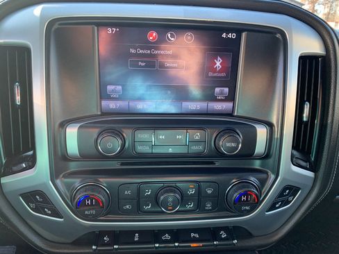 Used 2015 GMC Sierra 1500 SLT w/ SLT Crew Cab Value Package image 25