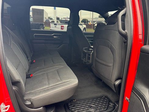 Used 2019 RAM 1500 Big Horn AWD/4WD image 12