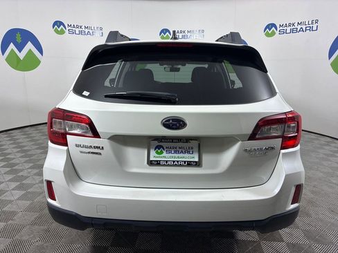 Used 2017 Subaru Outback 2.5i Premium image 10