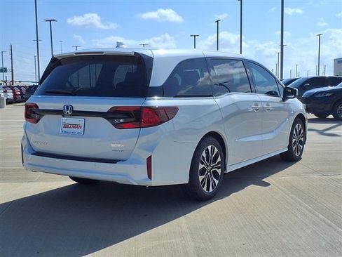 New 2026 Honda Odyssey Elite image 4