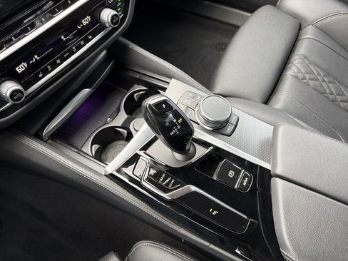 Used 2023 BMW 540i w/ M Sport Package image 8