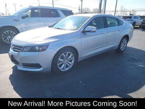 Used 2018 Chevrolet Impala LT w/ LT Leather Package FWD image 4
